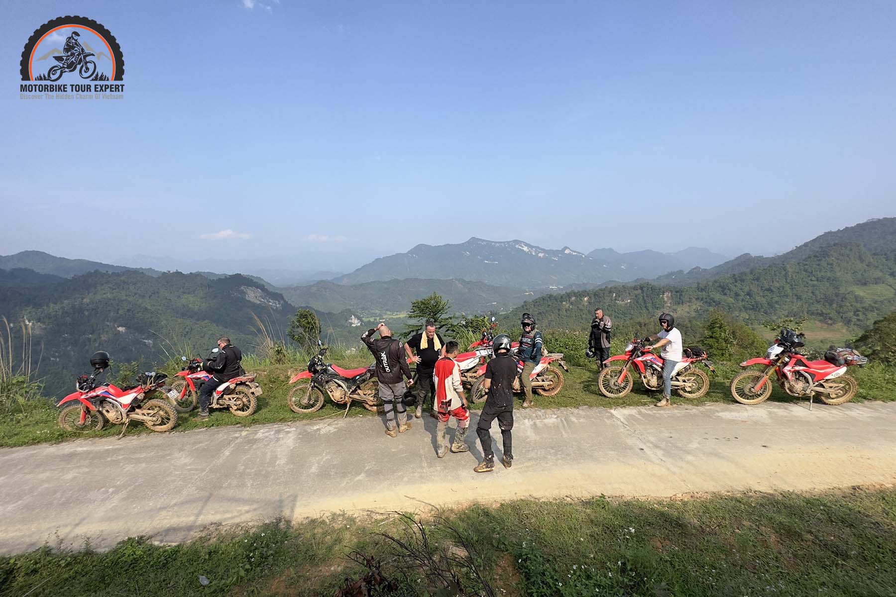 Motorbike tour expert