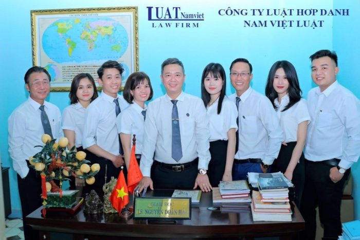 Đội ngũ nhân sự công ty dịch vụ kế toán Nam Việt Luật